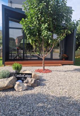 Podgorica Apartment | LuxEcoCottage