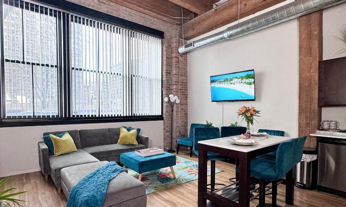 Near South Side Apartment | Luxéry Stay Chicago - Themed Units! Close to Downtown, McCormick Place & Wintrust Arena