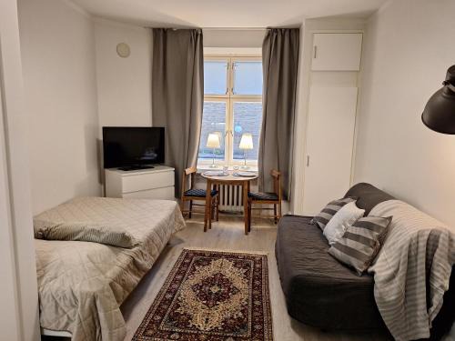 Kitula Apartment | Luxhousing city center studio apartment
