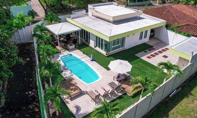 Esterillos Oeste Villa | Luxirous villa with private pool