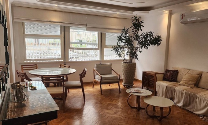 Zona Sul RV Rental | Luxo 3 Quartos 1 Suíte Copacabana