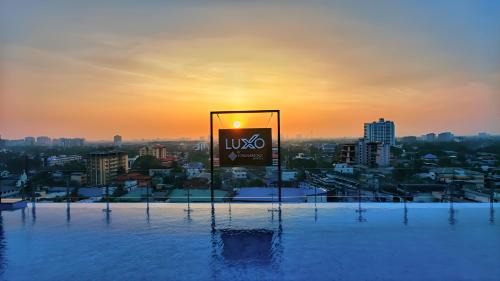 Palarivattom Hotel | Luxo Kochi