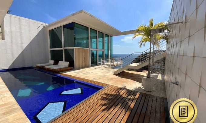 Joatinga House | LUXOBRASIL #RJ45 House of Dreams Joá Seasonal Rent