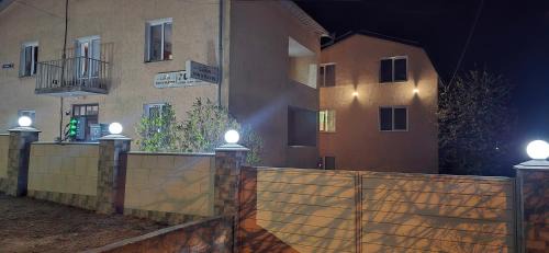 Chernovtsy Hotel | Luxor Inn & Suites