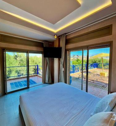 Aguergour House | Luxuary Guesthouse Marrakech lakeside pool activities