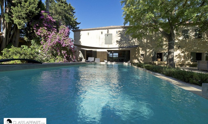 Le Cailar Villa | Luxueux mas au Calme Avec Piscine au Cailar