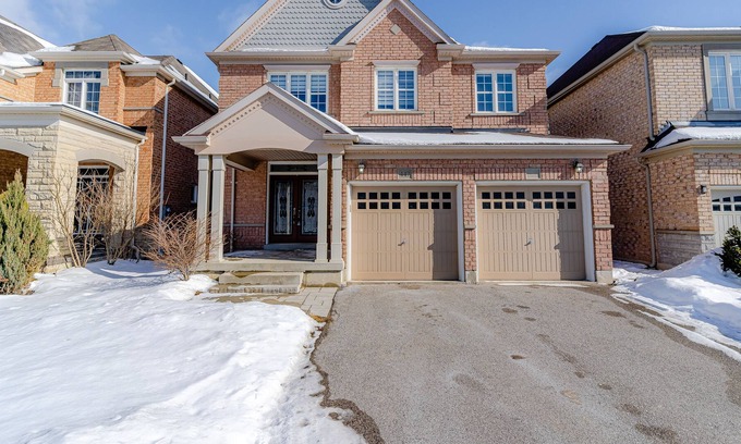 Bradford House | Luxurious House near Fairy Lake Park