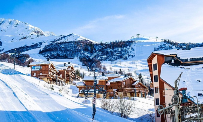Saint-Francois-Longchamp Ski Chalet | Luxurious chalet near the ski slopes