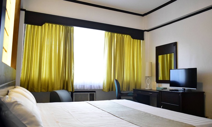 Bacolod Hotel | Luxur Place