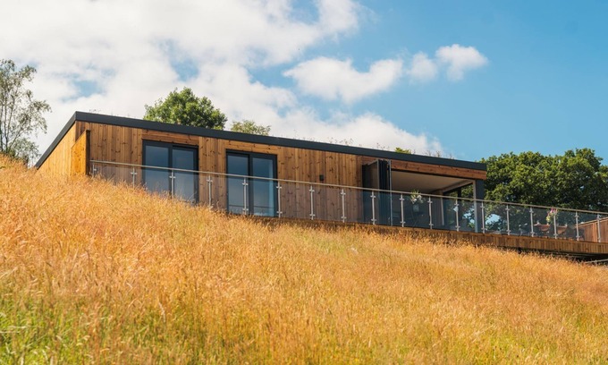 Chittlehamholt Cabin | Luxurious 2 bedroom lodges with stunning meadow views.