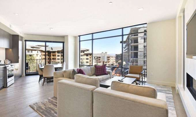 Park City Condo | Luxurious 2 BR in Canyons Village. Ski in/ski out! by RedAwning