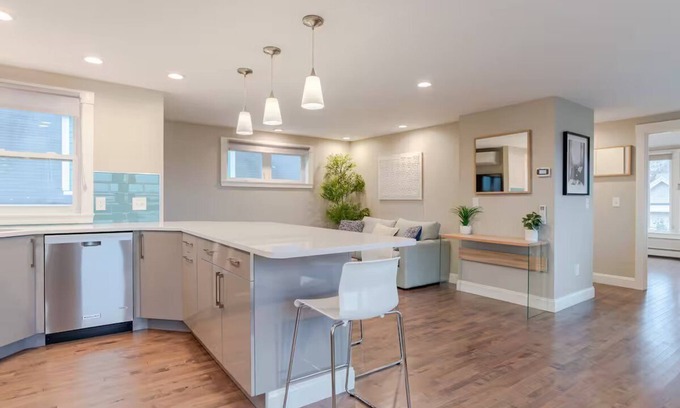 Munjoy Hill Apartment | Luxurious 2BR Penthouse/Ocean Views/East End
