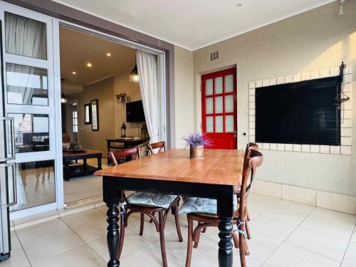 Pinnacle Point Apartment | Luxurious 3 Bedroom Villa