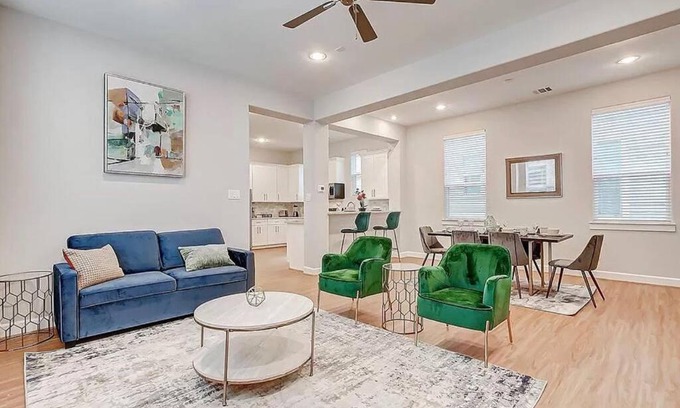 Greater Heights House | Luxurious 3 Beds/3.5 Baths House- The Heights