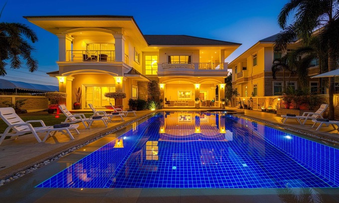 Hua Hin Villa | Luxurious 5-Bed Private Pool Villa - PV5