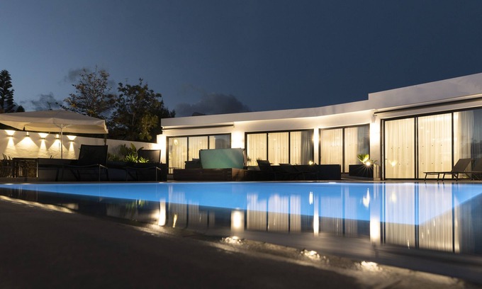 Los Mojones House | Luxurious 5 bed 4 bath villa in Los Mojones with stunning views and facilities