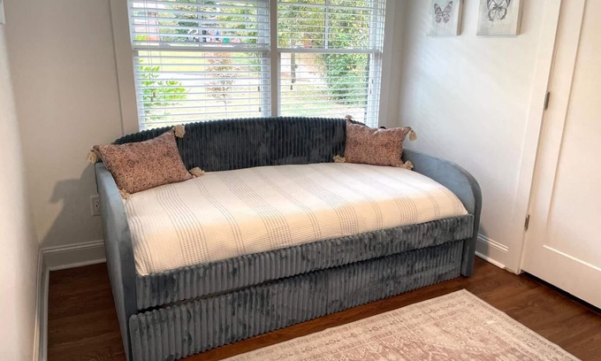 Belvedere Park House | Luxurious and Charming 3-bedroom house in Decatur