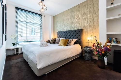 De Weteringschans Bed & Breakfast | Luxurious boutique suite in City Center