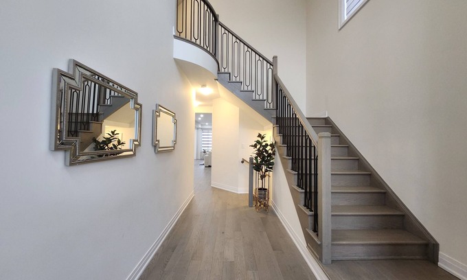 Cambridge House | Luxurious Brand-New 4 Bedrooms Detached House Backing To Pond