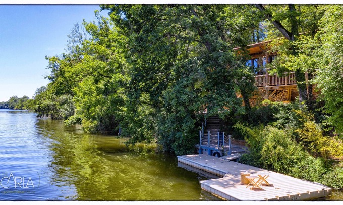Castelnau-de-Levis Ski Chalet | Luxurious chalet on the edge of the Tarn. Sunny terraces, pontoon & private bank