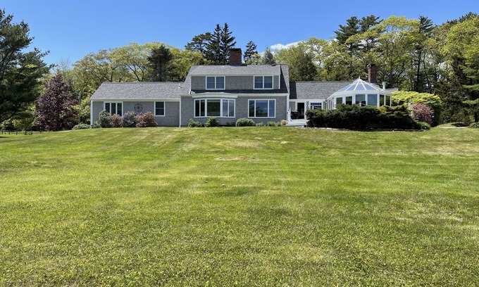Pemaquid House | Luxurious Coastal Maine Rental near Pemaquid Lighthouse and beach