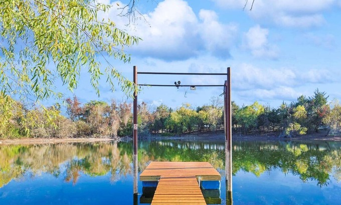 Sherman House | Luxurious Event-Friendly 6BR 3B Villa with Hot Tub