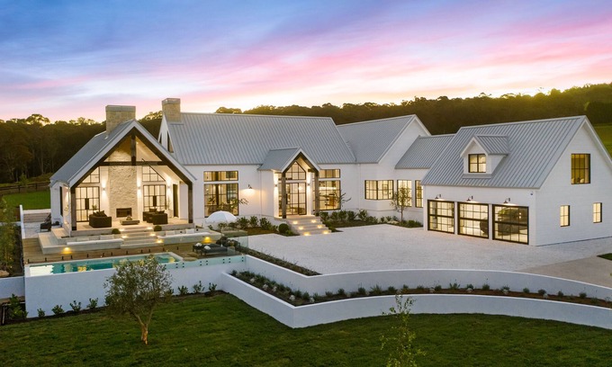 Mittagong Other | Luxurious Highland Farmhouse