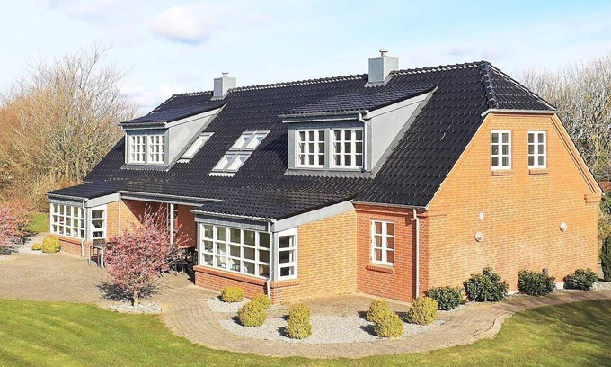 Hurup Thy House | Luxurious Holiday Home in Hurup with Jacuzzi