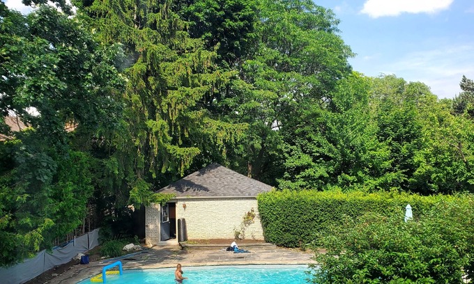 St. Andrew - Windfields House | luxurious house in the best neighborhood