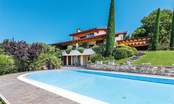 Montinelle Villa | Luxurious Lake Garda Retreat | Villa Manerba Del Garda | Private Pool | Lake.