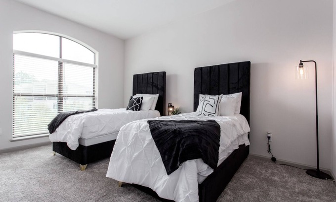 Westside Apartment | Luxurious Loft Near Atlantic Station