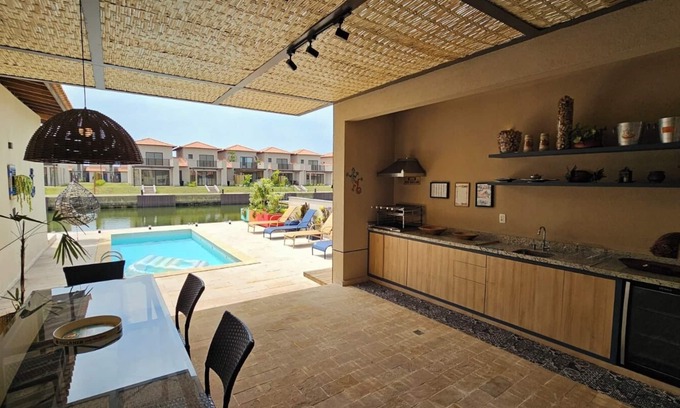 Marina House | Luxurious Marina and 55 Foot Dock