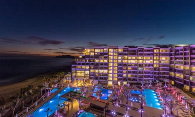 San Jose del Cabo Apartment | Luxurious Modern 3 Bedroom Oceanfront in Los Cabos @ Garza Blanca Resort & Spa
