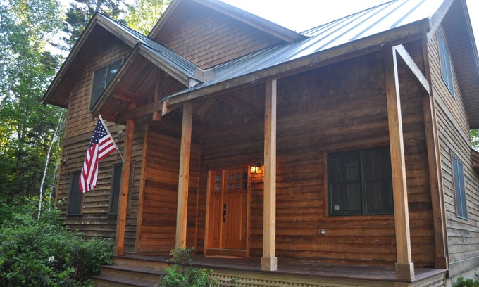 Ludlow Cabin | Luxurious Mountain Cabin near Okemo with High-End Modern Amenities for up to 12