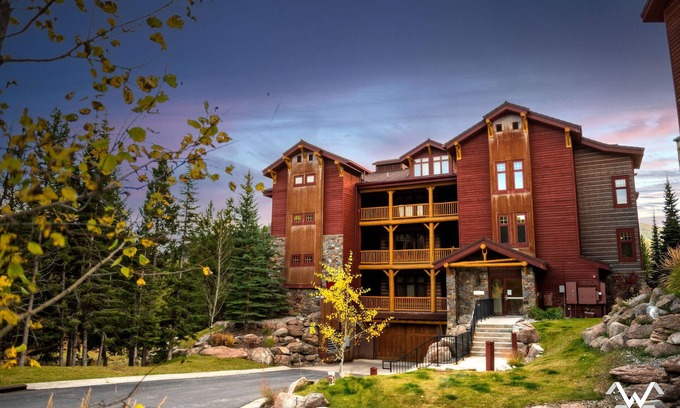 Big Sky Condo | Luxurious Mountain Village Penthouse! VERY Close to the Lifts, 5Bd + 5 Bath