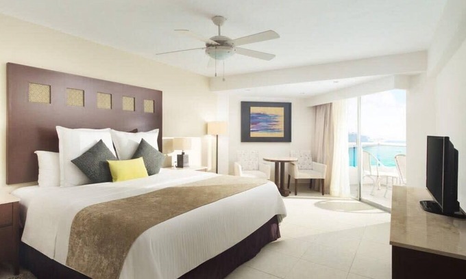 San Miguel Condo | Luxurious 1BR Suite at El Cid La Ceiba