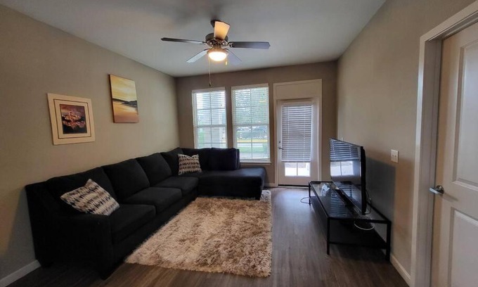 Southeast Orlando Apartment | Luxurious one bedroom apartment