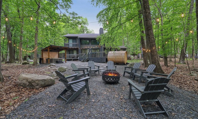 East Stroudsburg House | Luxurious Poconos Retreat~Hot Tub, Sauna, Games, Fire Pit, Pets Welcome!