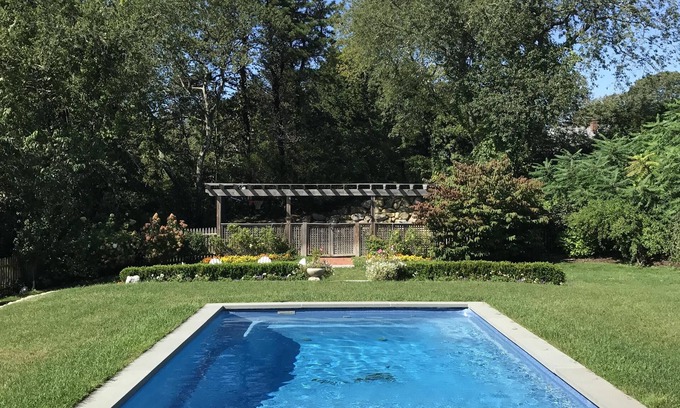 Centerville House | Luxurious Post & Beam with Heated Pool Near Beach