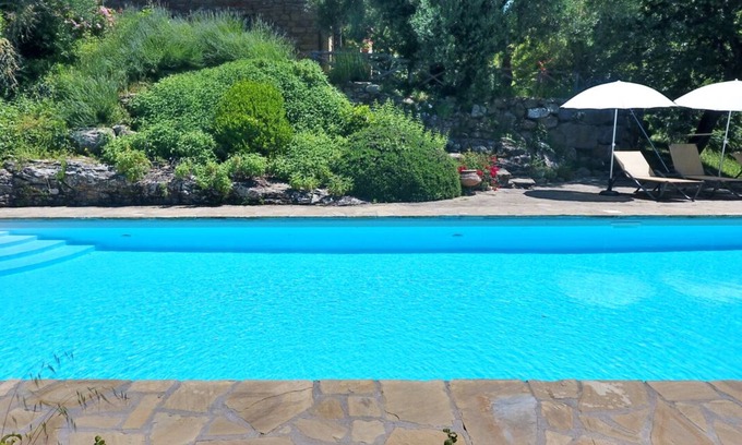 Lisciano Niccone Villa | Luxurious private villa with private pool and beautiful views, free wifi.