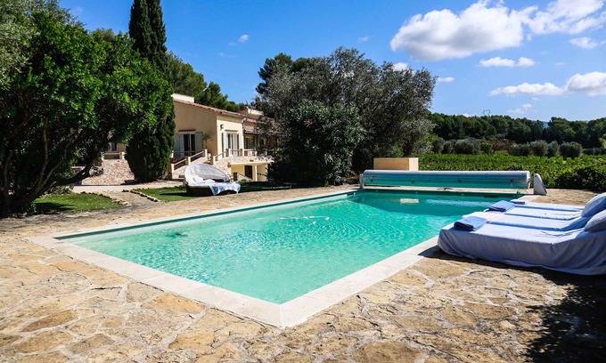 Le Brulat House | Luxurious Provencal Mas in the nature