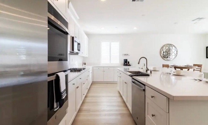 Redlands House | Luxurious Redlands Retreat W/Breathtaking Views