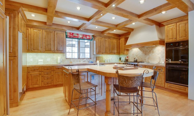 Sun Valley House | Luxurious, secluded house w/private hot tub, gym, game room & mountain views