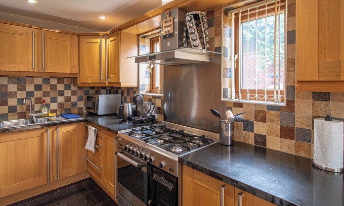 Woodseats Villa | Luxurious Sheffield Villa with Stunning Views