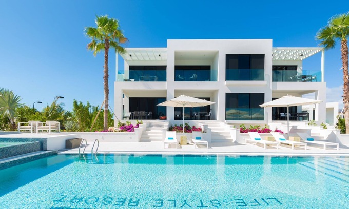 Long Bay Condo | Luxurious Stay at Oceanfront Resort