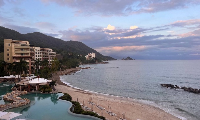 Amapas Resort | Luxurious Studio in resort with WiFi, fitness room in soothing Puerto Vallarta,