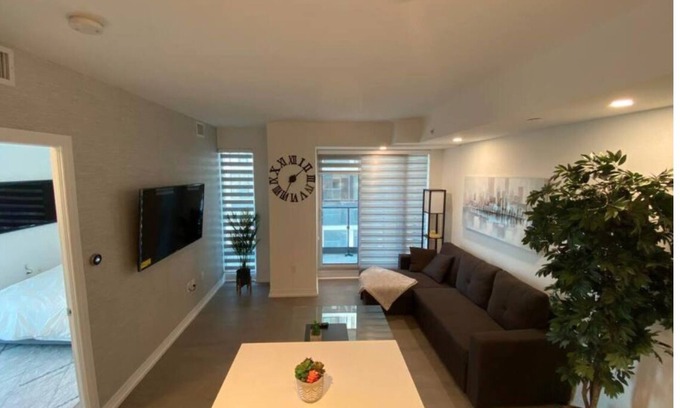 Garden District Condo | Luxurious Suite