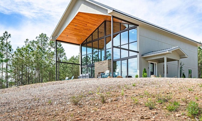 Hot Springs Village Ski Chalet | ★Luxurious & Tranquil Retreat ★ Spectacular Views★