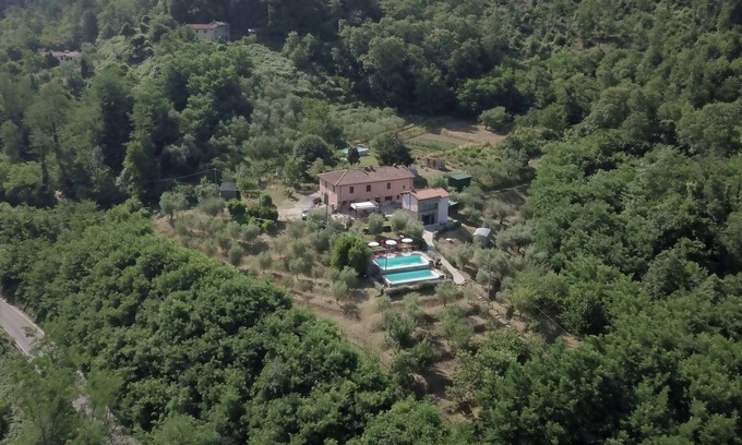 Pescia Villa | Luxurious Tuscan Villa: Double Infinity Pool. Stunning views. Sleeps 12 People