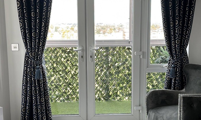 Slough Apartment | Luxurious two Bedrooms Apartment Slough